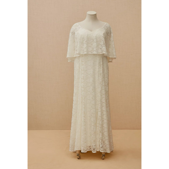 NWT TORRID IVORY LACE CAPELET WEDDING DRESS SIZE 12 - Picture 4 of 6